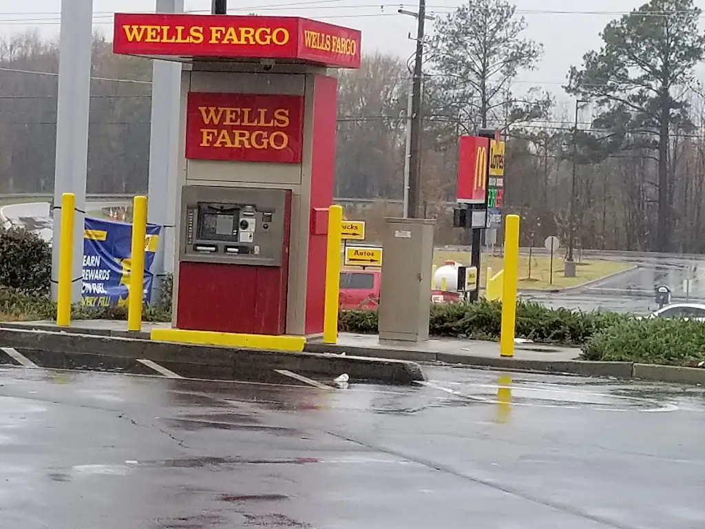 101V7915R11094RJ 2020 Bluff Rd Columbia SC 29201 USA Wells Fargo ATM