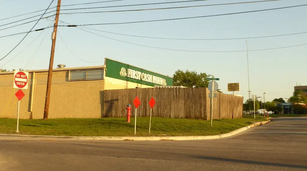 118D9180X70734FT 1051 I35 Round Rock TX 78664 USA First Cash Pawn