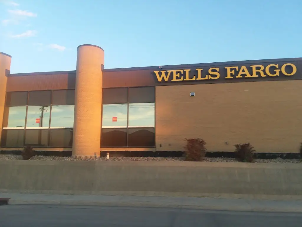 124D1260O74870OL 4141 E 2nd St Casper WY 82609 USA Wells Fargo Bank