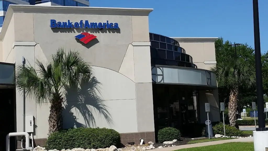 124H4019Z60574BK 701 Town and Country Blvd Houston TX 77024 Amerika Birleşik Devletleri Bank of America with Drive thru ATM