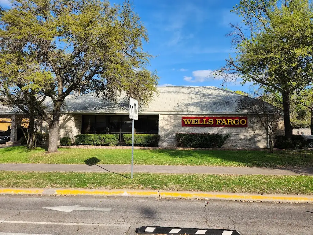 127P8525F66216UX 501 S Congress Ave Austin TX 78704 USA Wells Fargo ATM