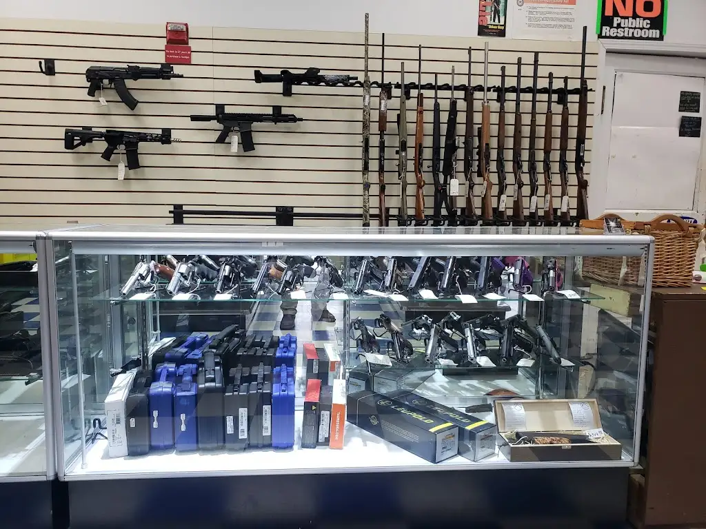 146N1734W29621CG 2701 W Pioneer Pkwy Dalworthington Gardens TX 76013 USA Guns Gold Pawn LLC