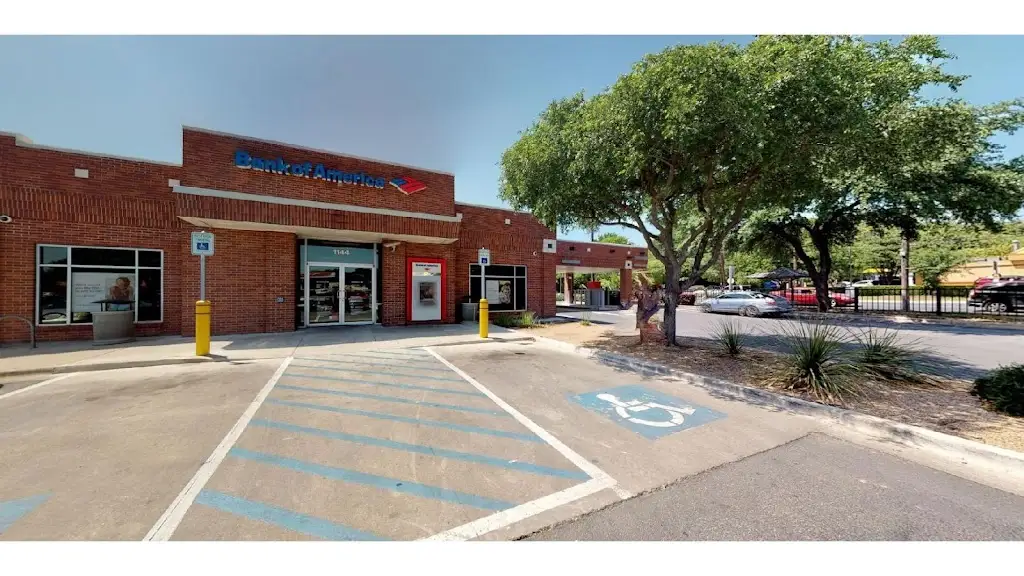 200I3061A22281WR 1144 Airport Blvd STE 700 Austin TX 78702 USA Bank of America with Drive thru ATM