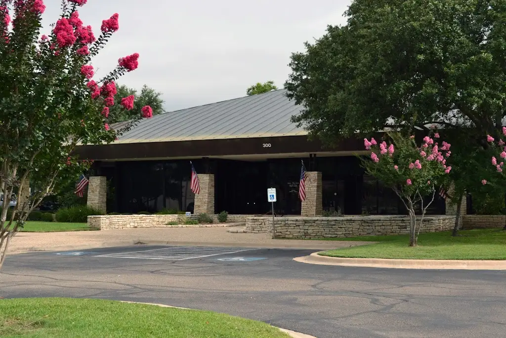 212F3087G70140ZH 300 E 1st Ave Belton TX 76513 USA First Texas Bank of Belton