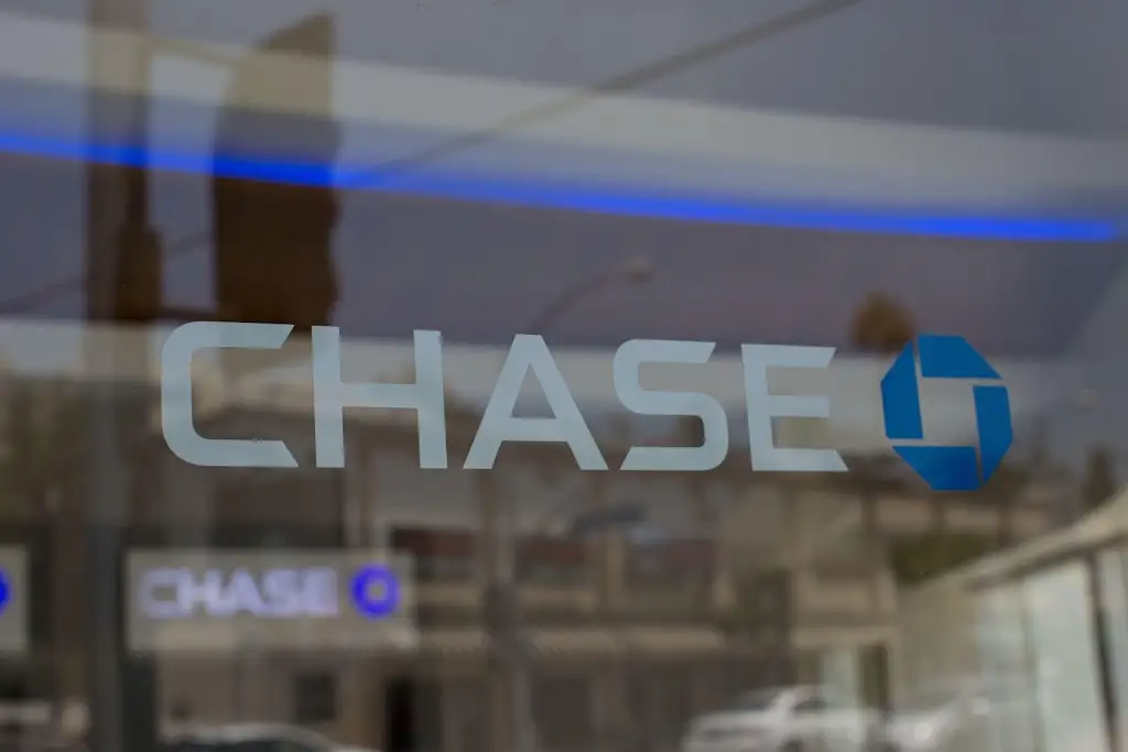 214G2042X69397RQ 1811 S Congress Ave Austin TX 78704 USA Chase Bank