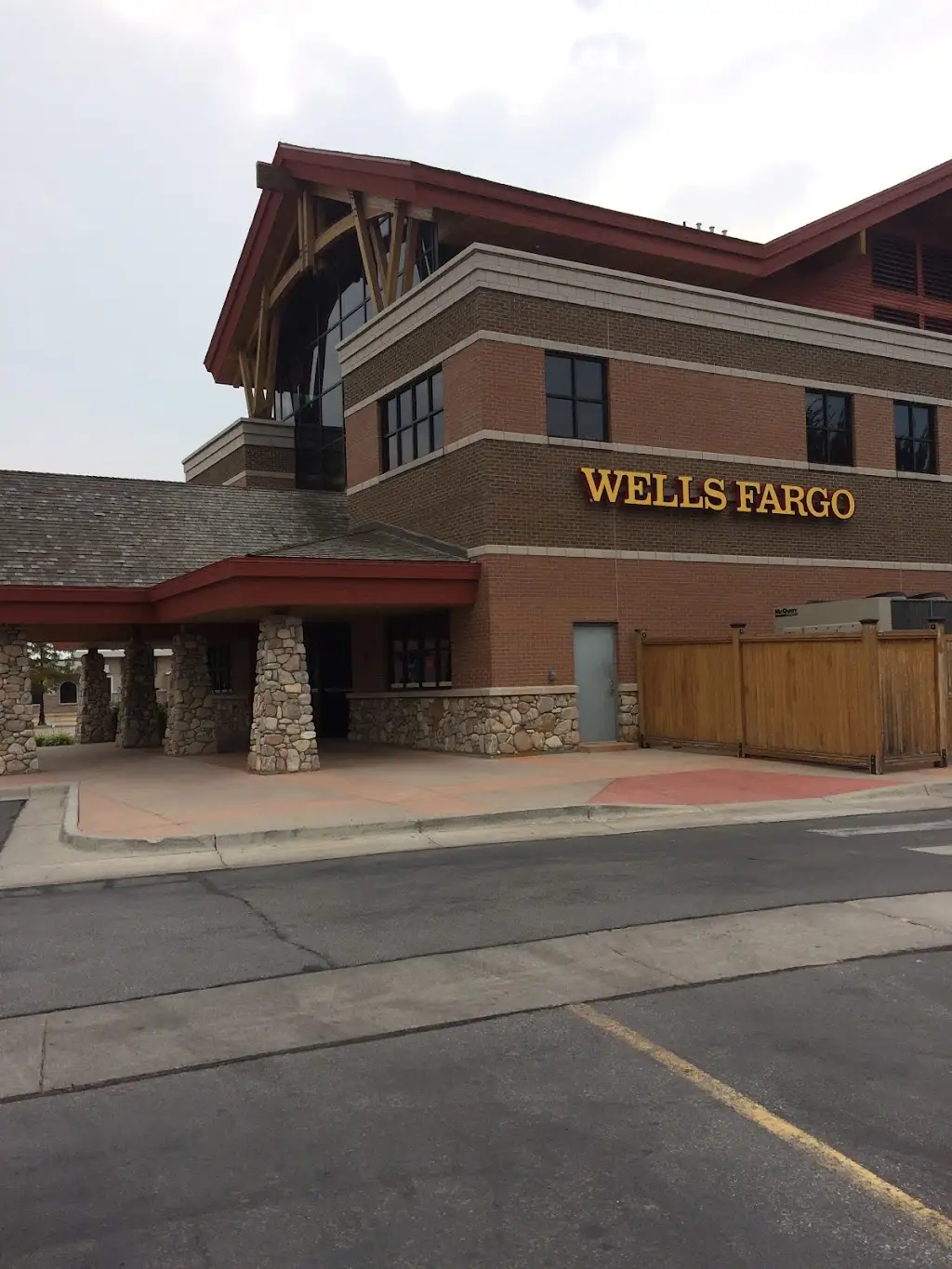 266P9172G96557VR 424 N Main St Sheridan WY 82801 USA Wells Fargo Bank