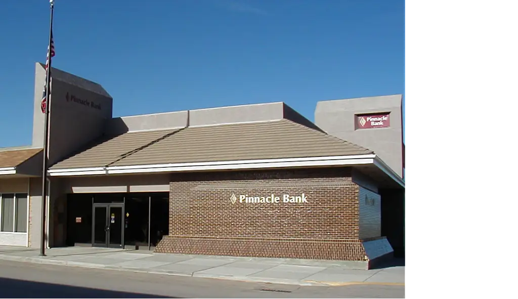 293I1982J23351PL 1401 Washington Blvd Newcastle WY 82701 USA Pinnacle Bank