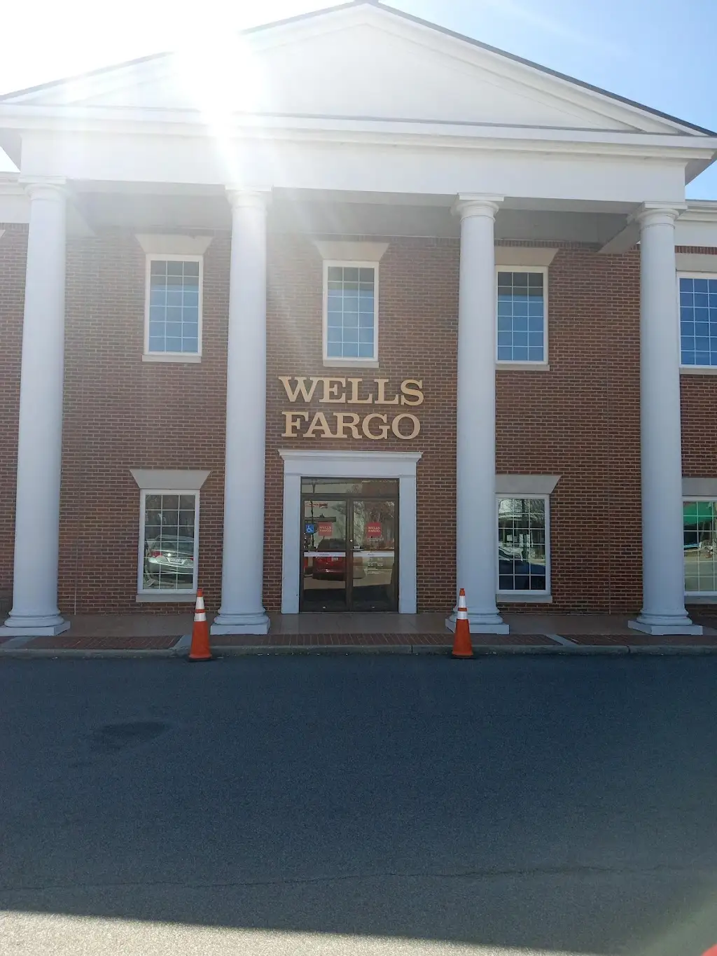 298Z4198P52965VB Wateree Plaza Lugoff SC 29078 USA Wells Fargo ATM