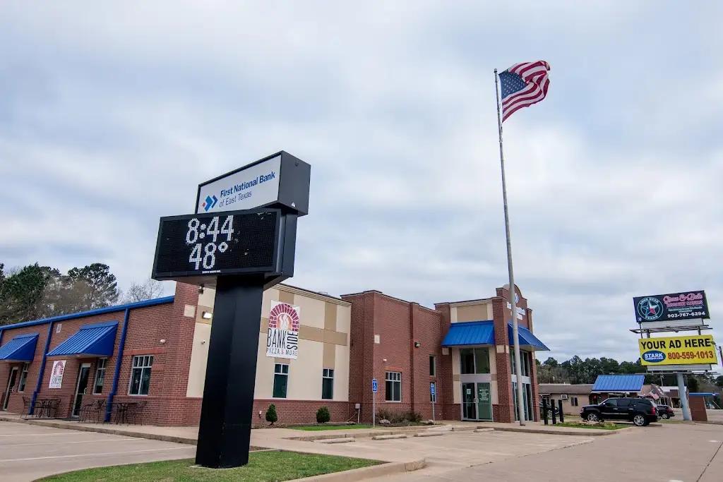 315Z8221P48099KU 1760 US259 S Diana TX 75640 USA First National Bank of East Texas