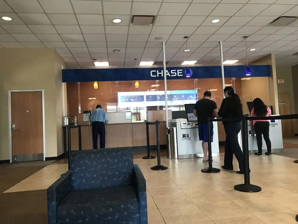 324S1681C75930ZL 8140 W Sam Houston Pkwy S Houston TX 77072 USA Chase Bank