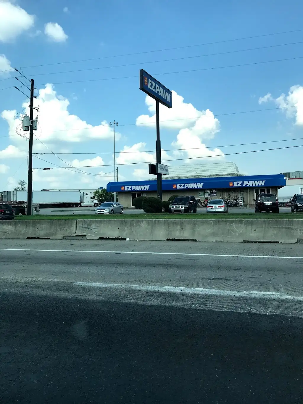 380X3209P19036VM 4714 North Fwy Houston TX 77022 USA EZPAWN