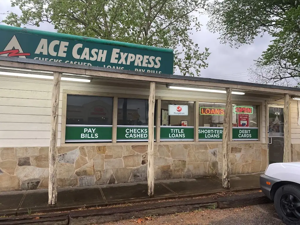 384C8411P13585BB 1000 E South St Alvin TX 77511 USA ACE Cash Express