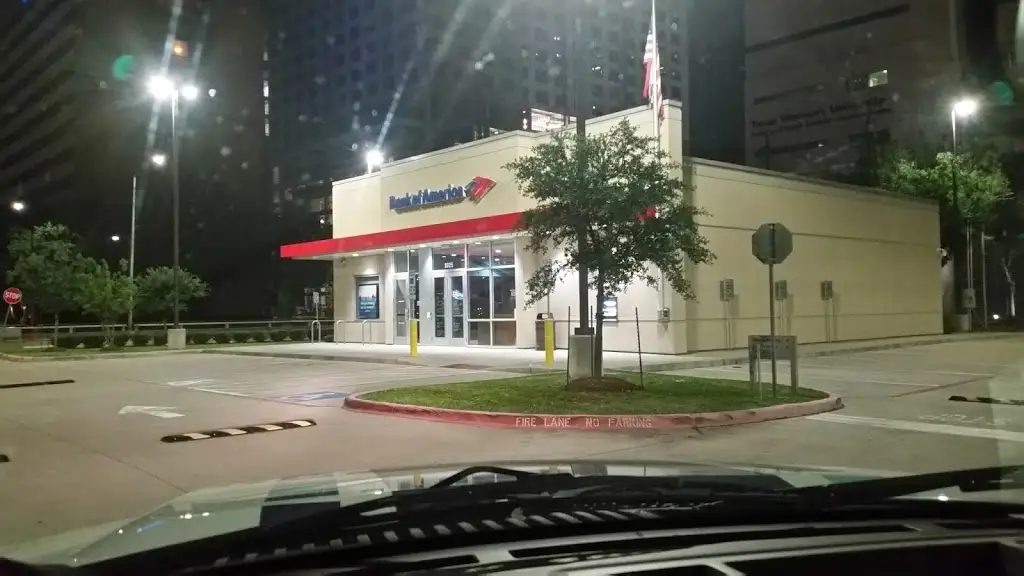 400B6680I60194EX 1025 Holcombe Blvd Houston TX 77030 USA Bank of America with Drive thru ATM