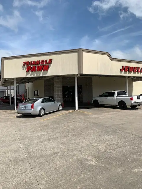 414F8842G34552PH 995 S 11th St Beaumont TX 77701 USA Triangle Pawn