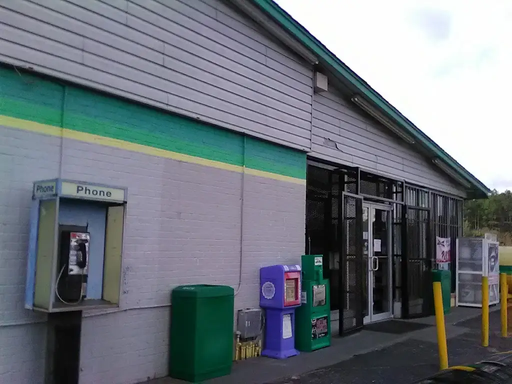 414N1975X98530IY 5311 Camden Hwy Bishopville SC 29010 USA ATM High Country BP