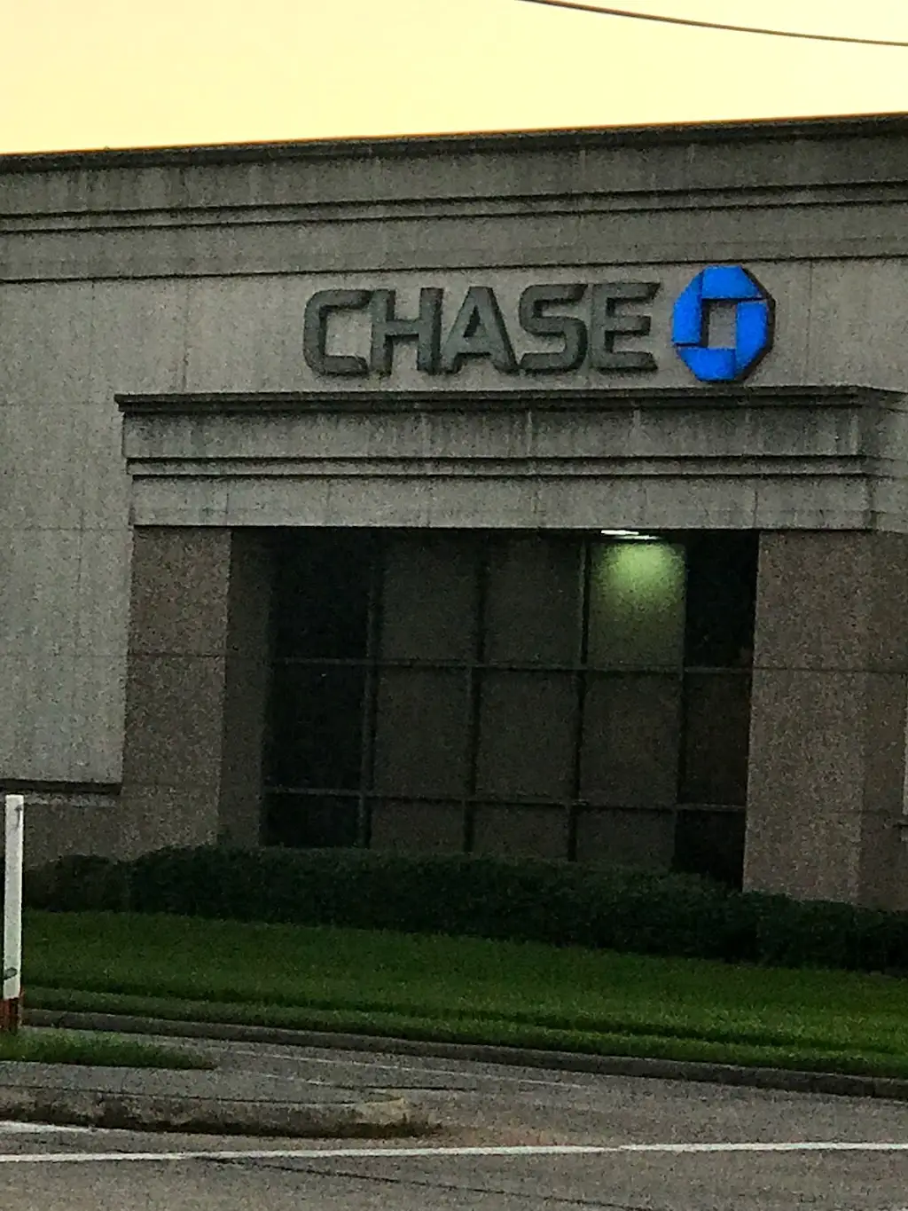 422B1703D65492RP 10850 Bellaire Blvd Houston TX 77072 USA Chase Bank