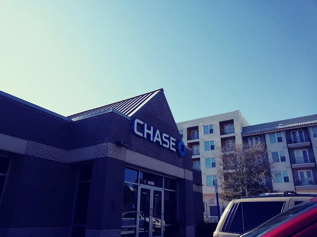 457V4923D79176BJ 2119 E 7th St Austin TX 78702 USA Chase Bank