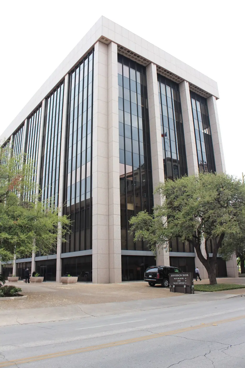 467Q8988J44569CG 711 Navarro St 102 2387 San Antonio TX 78205 USA Jefferson Bank Downtown