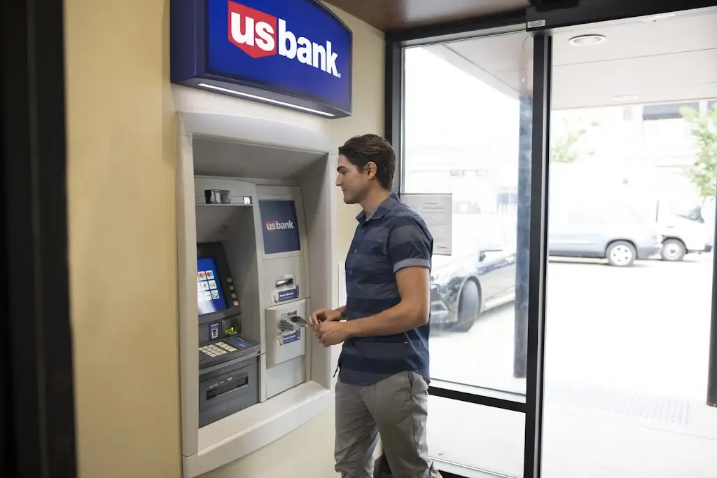 510Y4380X65359PQ 2500 College Dr Rock Springs WY 82901 USA US Bank ATM