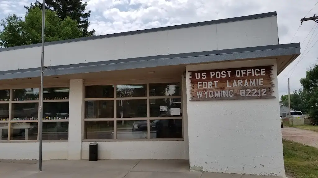 541I3383I83616OV 105 E Merriam St Fort Laramie WY 82212 USA United States Postal Service