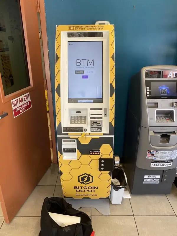 562U9407X61959DF 14611 Main St Lytle TX 78052 USA Bitcoin Depot Bitcoin ATM