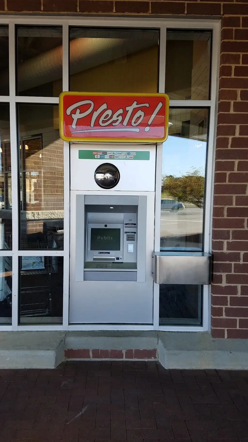 611N3139W99318HR 7320 Broad River Rd Irmo SC 29063 USA Presto ATM at Publix Super Market