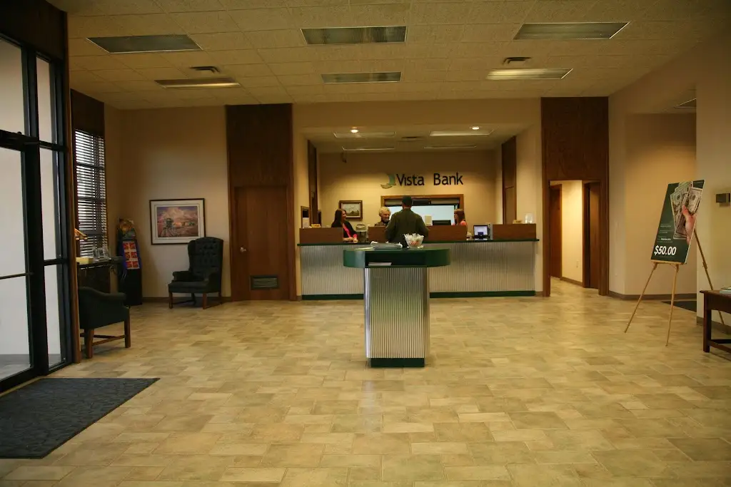 639H8801H21781IE 317 Main St Abernathy TX 79311 USA Vista Bank