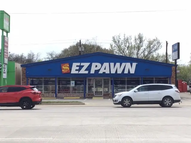 649P3856M87006XT 1801 W University Dr Denton TX 76201 USA EZPAWN