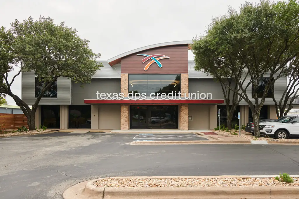 676B6098Z76642NY 621 W St Johns Ave Austin TX 78752 USA Texas DPS Credit Union