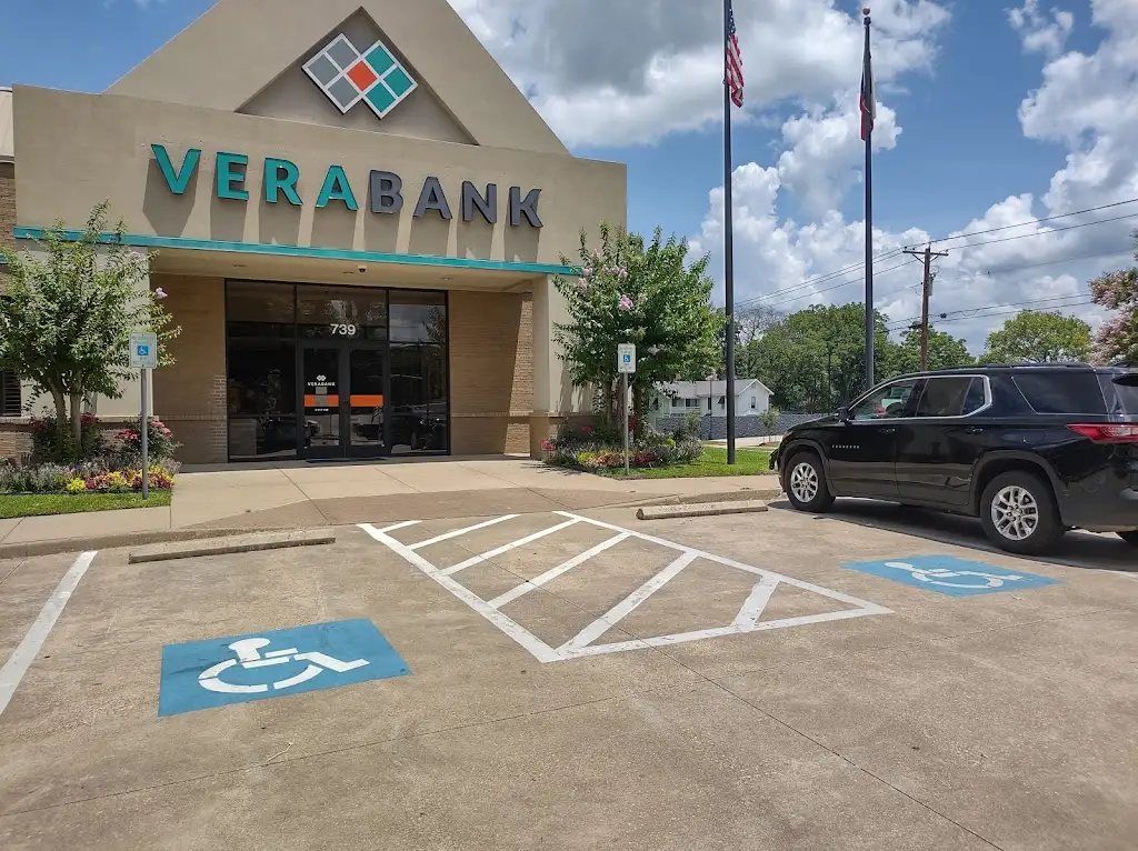 680Y4321E66251XV 739 E Tyler St Athens TX 75751 USA VeraBank