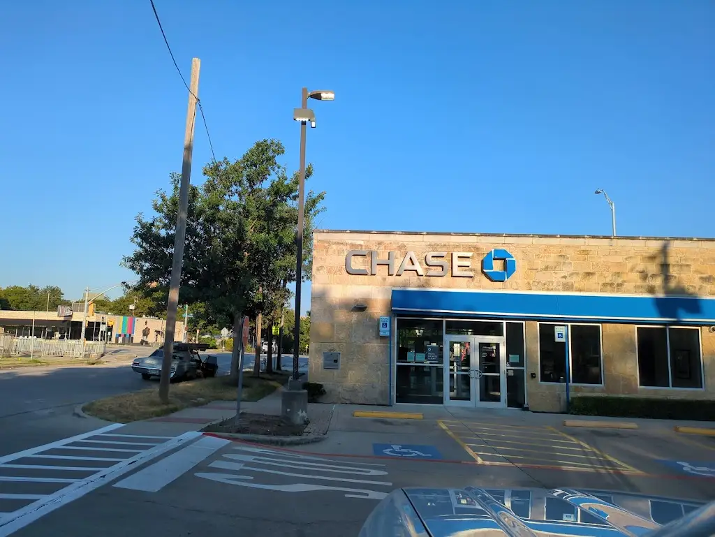 684D9871W17467HH 1811 S Congress Ave Austin TX 78704 USA Chase Bank