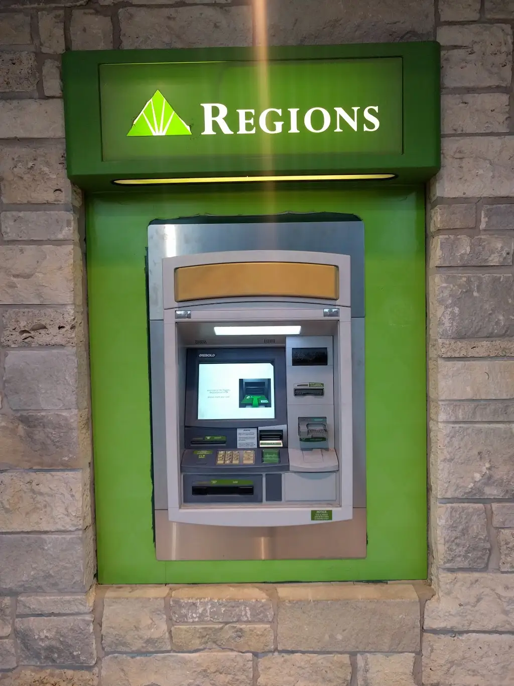 727W4098L10144VF 4314 W Braker Ln Austin TX 78759 USA ATM Regions Bank