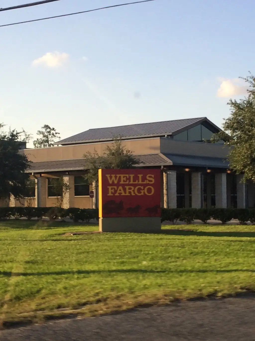 792R9188Q68020TE 7411 Farm to Market 1960 Rd E Humble TX 77346 USA Wells Fargo Bank