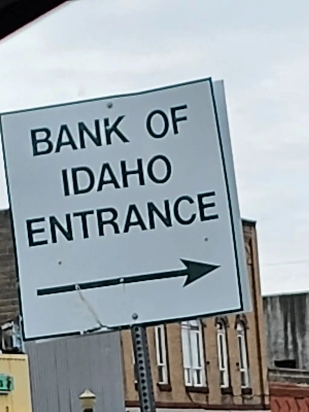 810S4449V52581VK 520 N 2300 E St Anthony ID 83445 USA Bank of Idaho