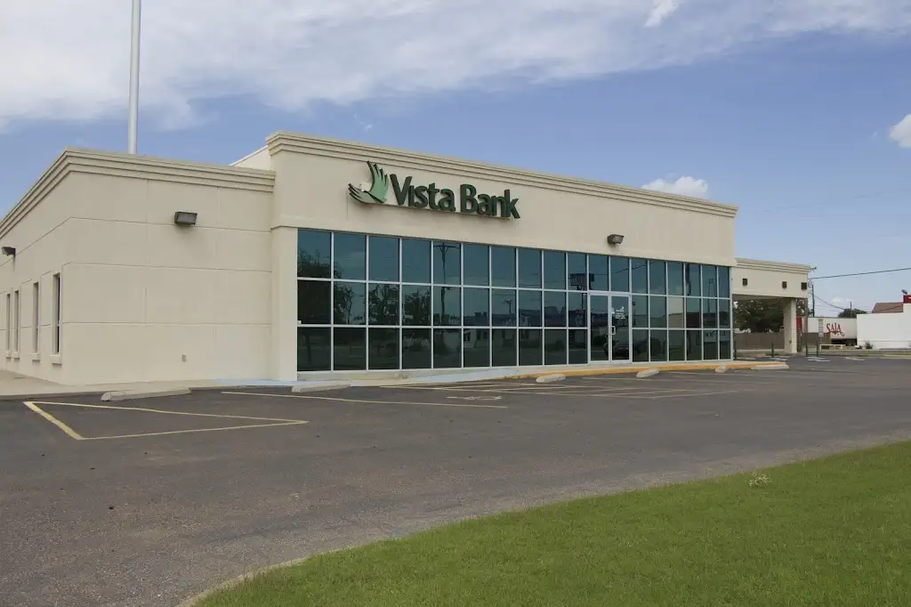 815T8427P36881EG 3000 Olton Rd Plainview TX 79072 USA Vista Bank