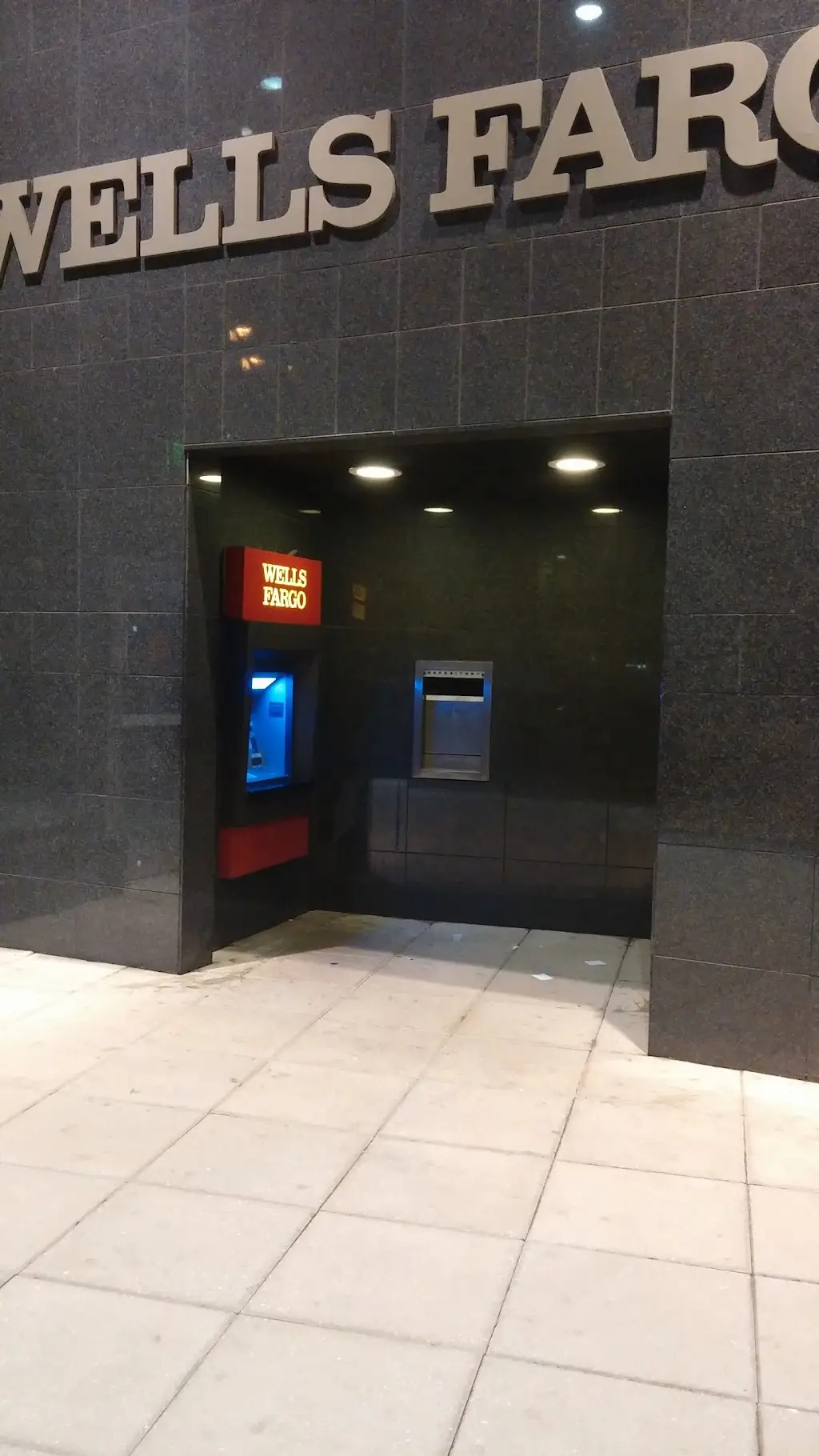 817T6617M33696RY 1441 Main St Columbia SC 29201 USA Wells Fargo ATM