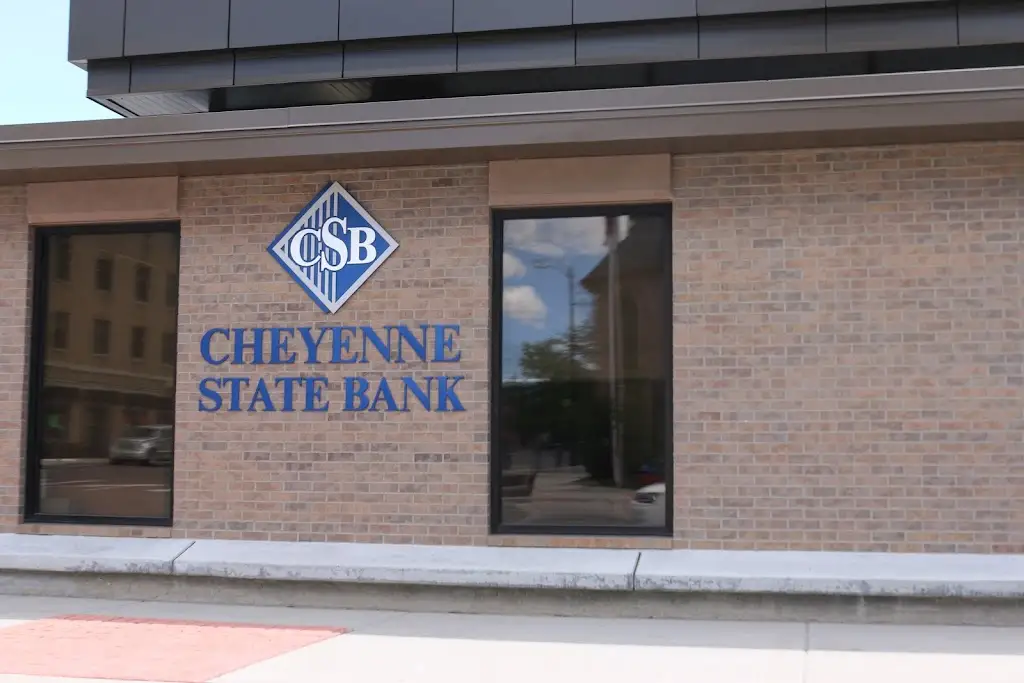 825N8222X51860OE 101 W 19th St Cheyenne WY 82001 USA Cheyenne State Bank