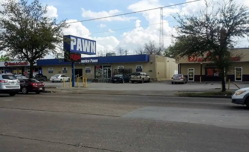 879K6647C12373ZB 76 E Crosstimbers St Houston TX 77022 USA Cash America Pawn