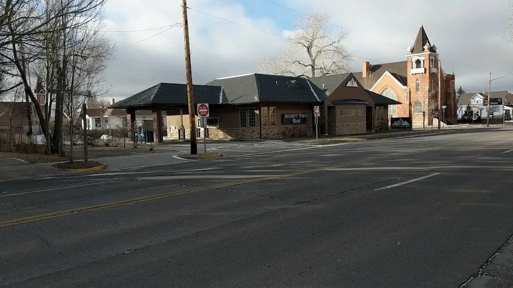 885Y6978M11286LO 608 Grand Ave Laramie WY 82070 USA Security First Bank