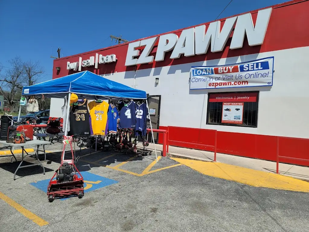 953G8991E26142NE 1621 Culebra Rd San Antonio TX 78201 USA EZPAWN