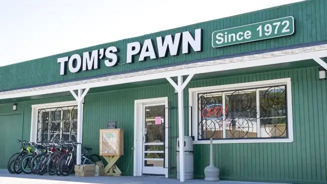 983A5413G74446GN 349 E Plantation Dr Clute TX 77531 USA Tom s Pawn Shop